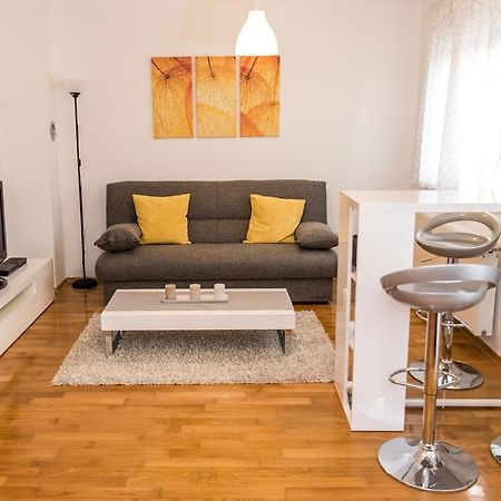 Apartment Roko Осиек Экстерьер фото