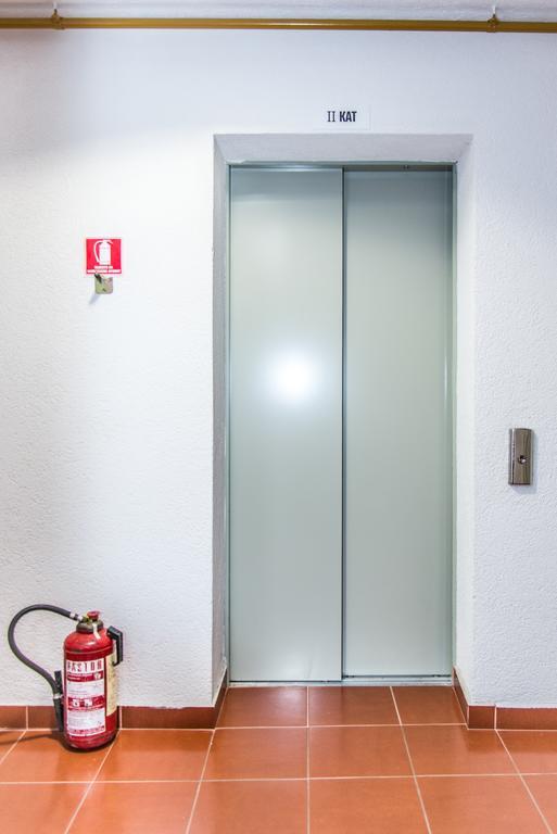 Apartment Roko Осиек Экстерьер фото