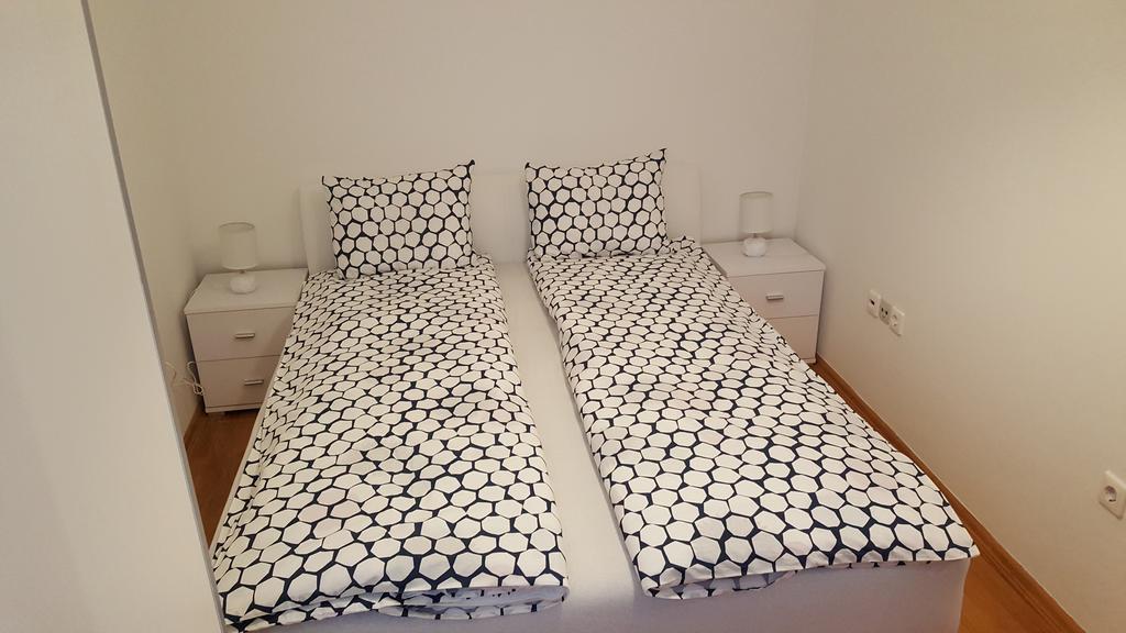 Apartment Roko Осиек Экстерьер фото